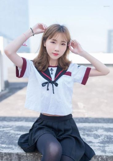 《小镇姑娘》在线观看