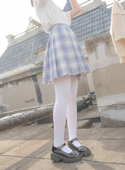 女大学生的沙龙室免费观看