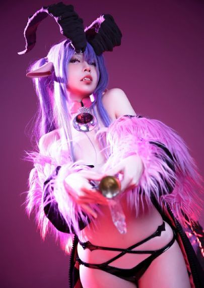 三只裸熊