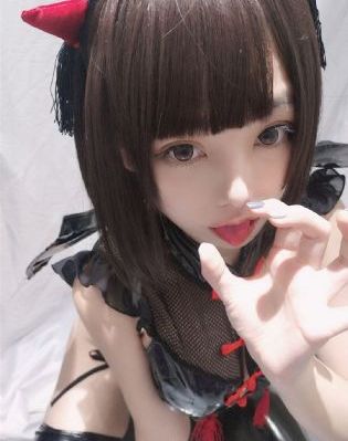 半妖乳娘