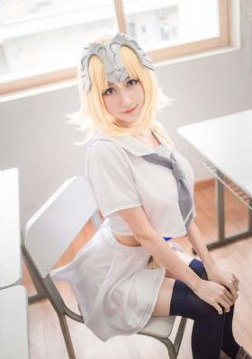 地主的三个女儿美国